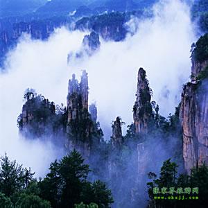 武漢往返：張家界、鳳凰古城、韶山六日游，每周一、周四發(fā)團
