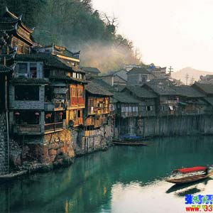 時(shí)尚商務(wù)C線:張家界、天門山、鳳凰古城四日游